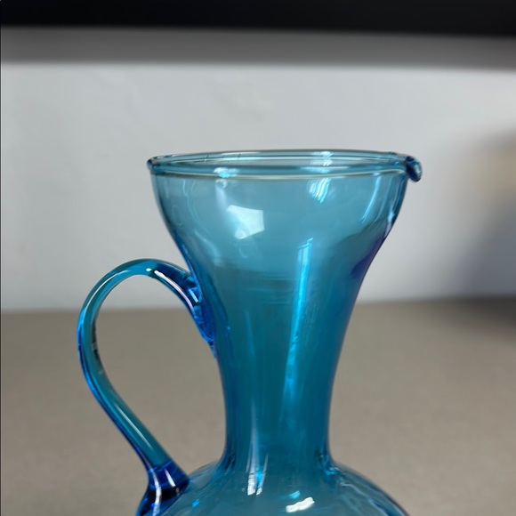 Vintage Turquoise Blue Hand Blown Art Glass Decanter/Pitcher - Picture 11 of 15